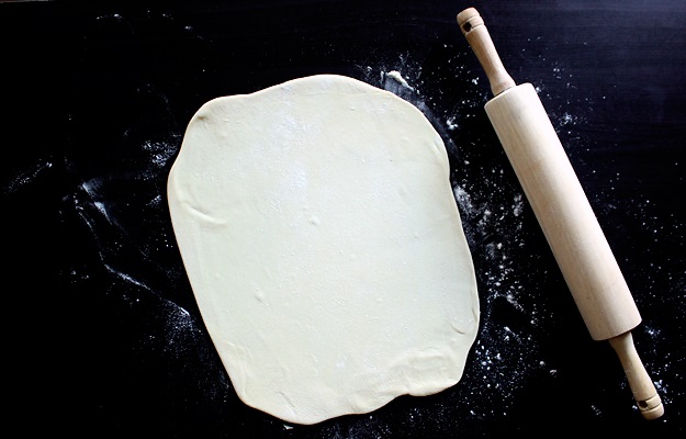 Apple Studel rolling the dough