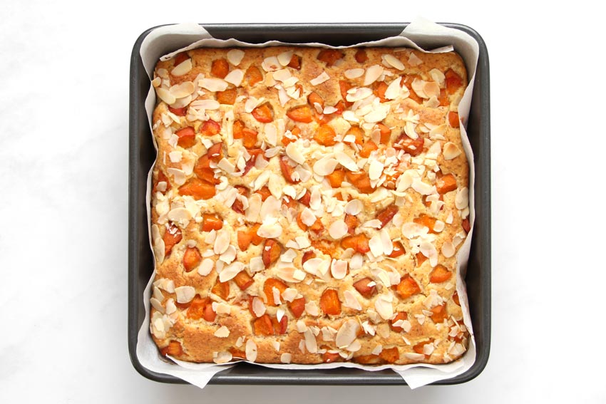 Baked Apricot Almond Cake