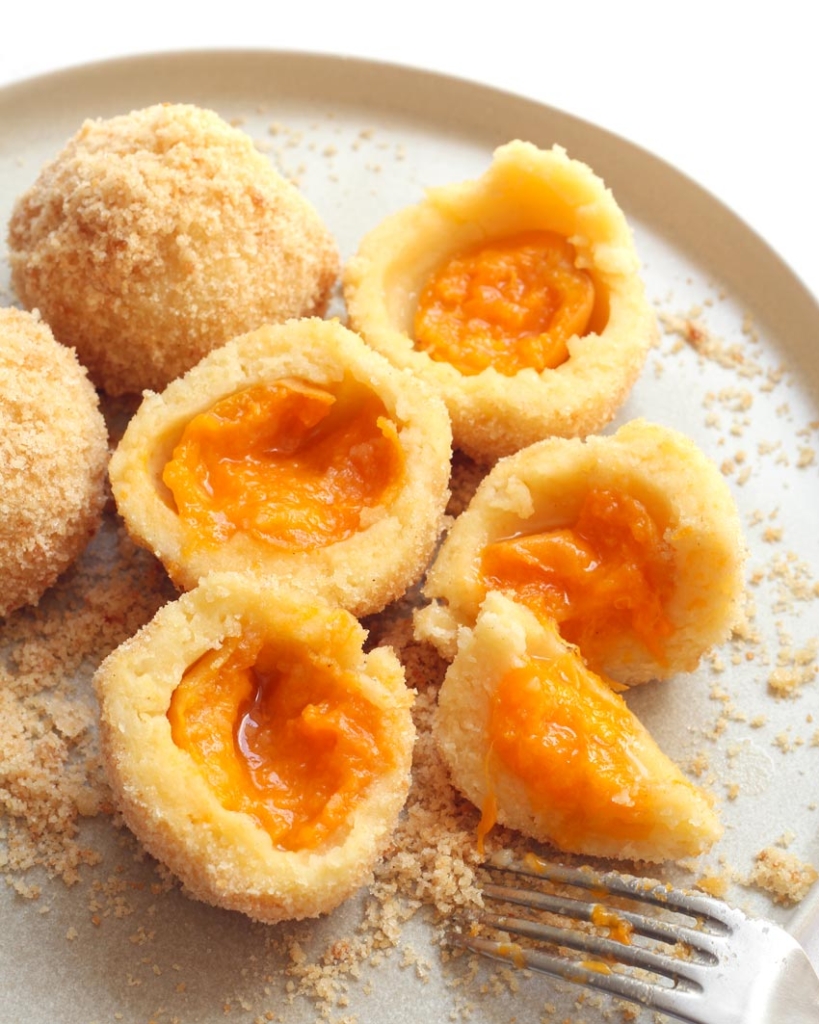 Cut apricot dumplings