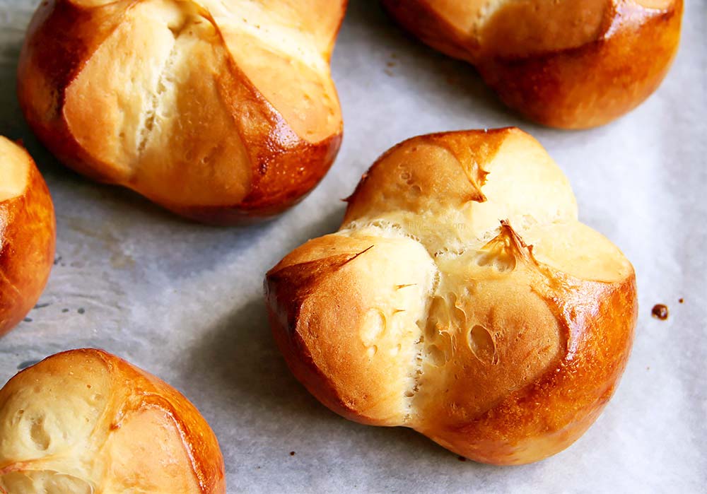 Austrian Easter Pinzen recipe