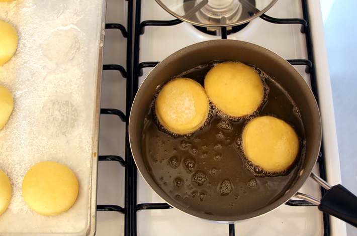 Baking Krapfen - Step by step recipe