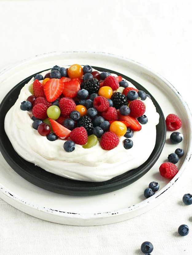 Berry Pavlova recipe