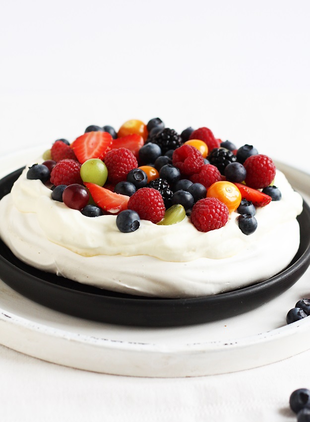 Berry Pavlova