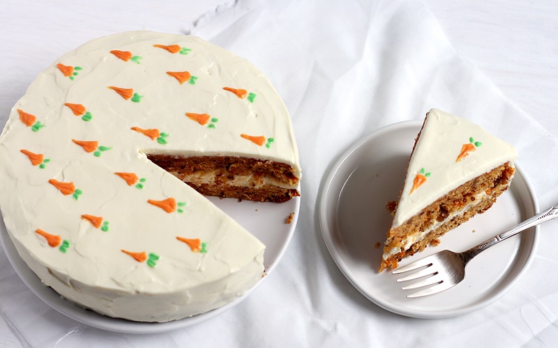 Carrot cake with cream cheese frosting recipe