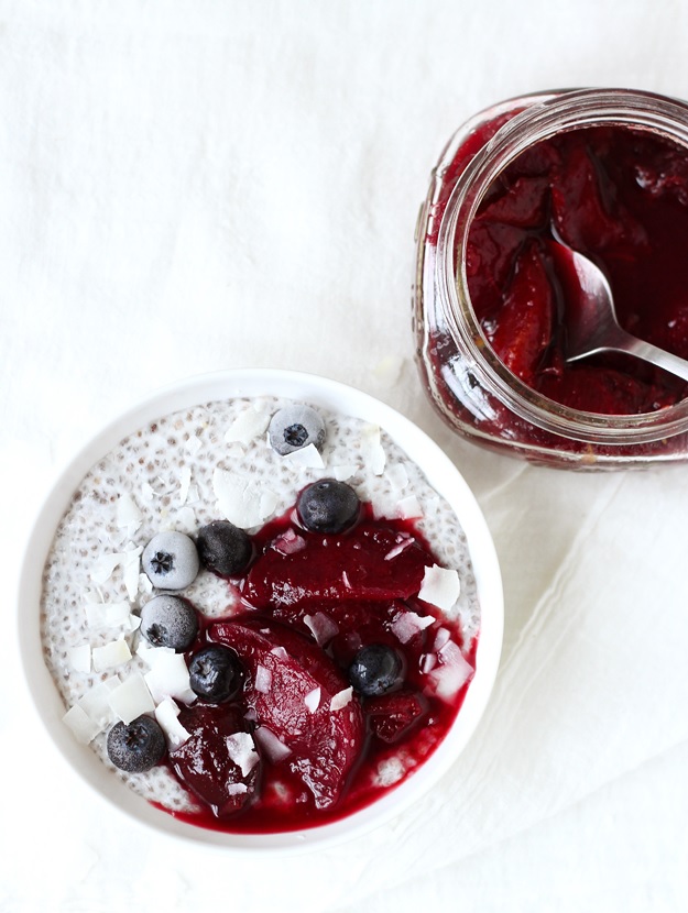 Chia Pudding w Austrian-style Stewed Plums