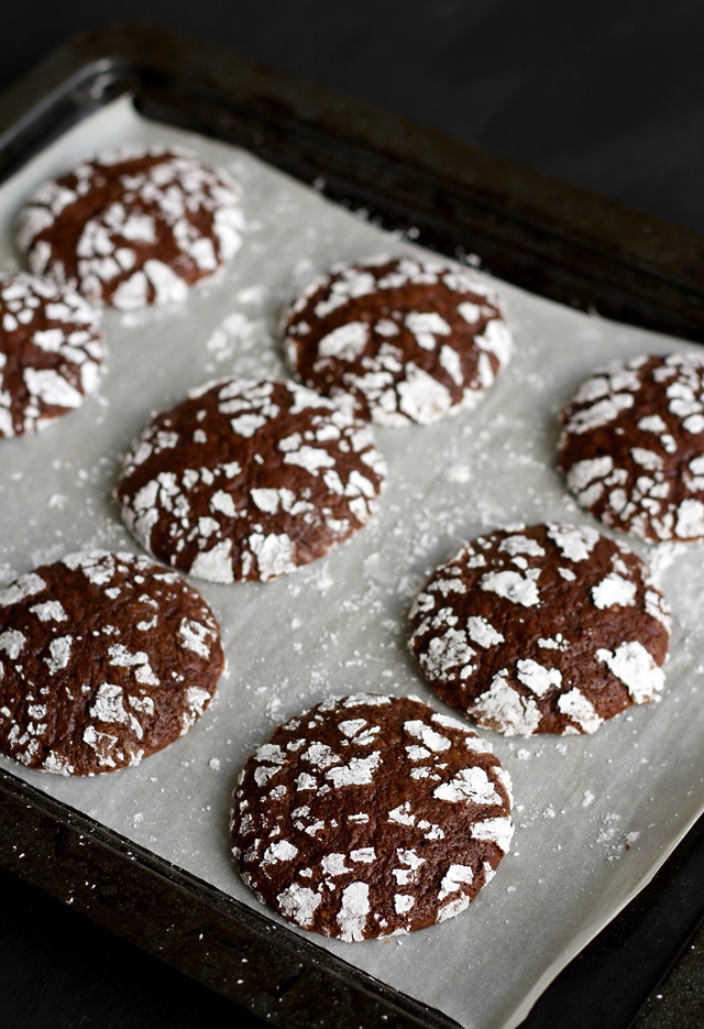 Chocolate Crinkle Cookies