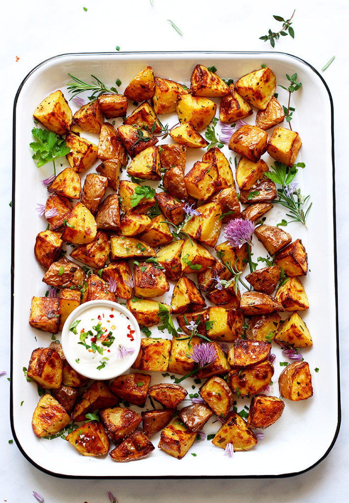 Best Crispy Roasted Mini Potatoes - so easy and crispy!!