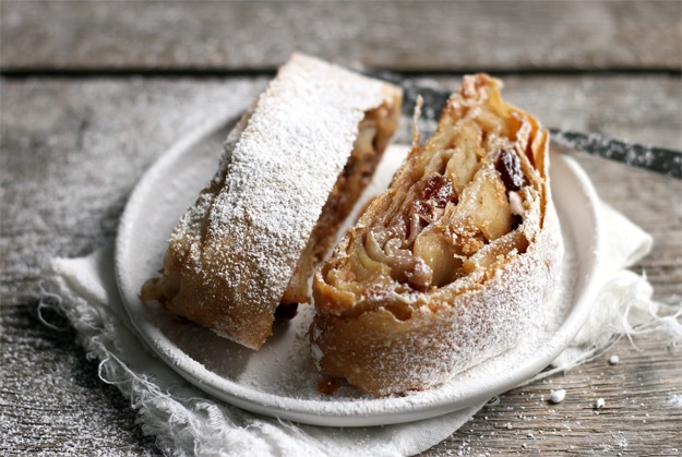 Easy Apple Strudel Recipe