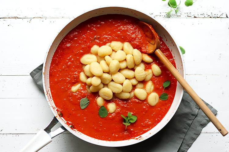 Easy Gnocchi with Tomato Sauce Recipe