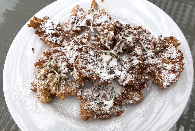 Elderflower fritters picture by user