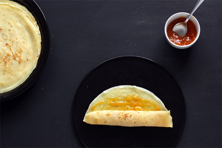 Fill crepes with apricot jam recipe