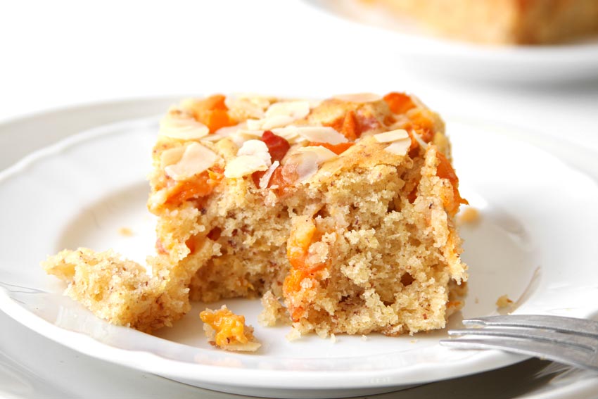 Fluffy apricot almond cake