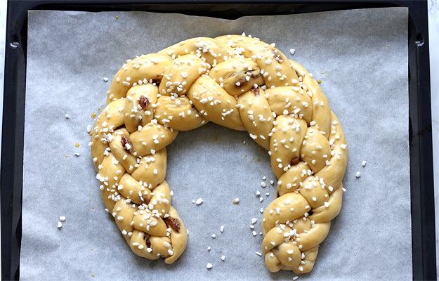 Fluffy brioche crescent recipe