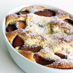 French Plum Clafoutis (Clafoutis aux prunes)