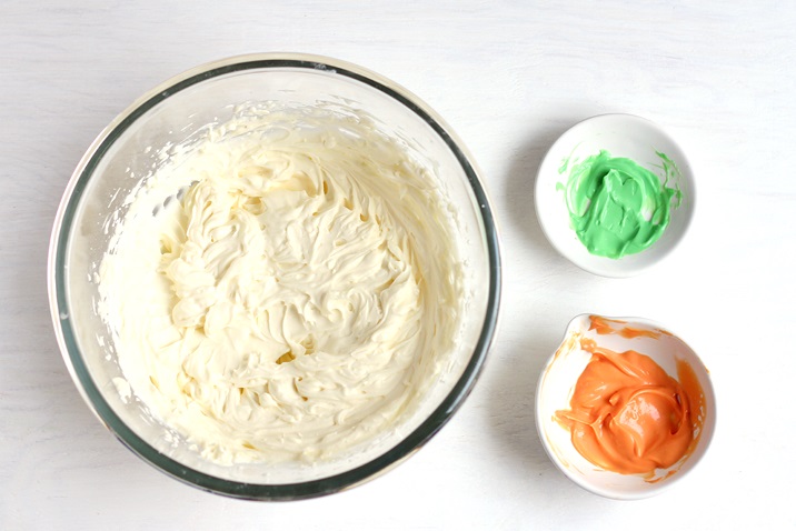 Frosting for carrot cake food coloring
