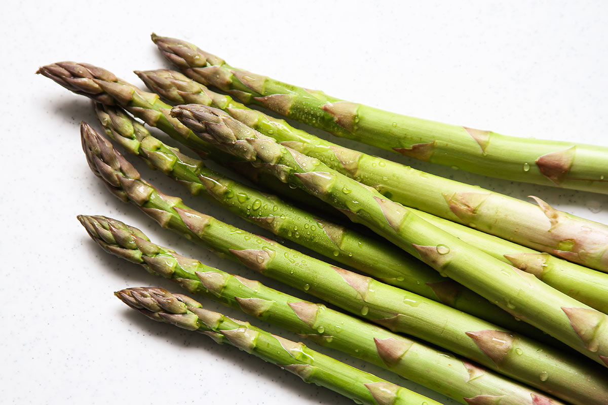 Green Asparagus spears for risotto