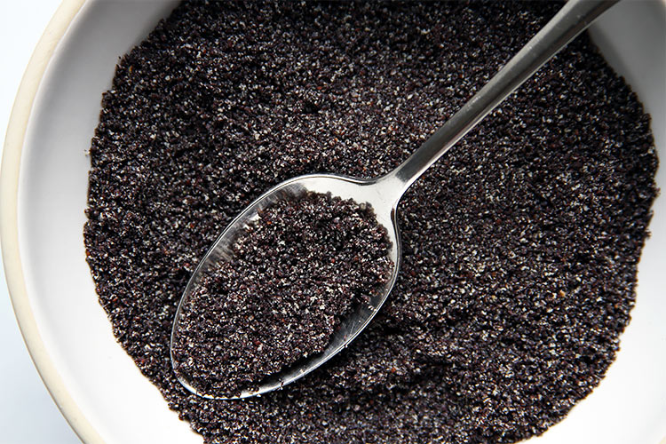 Ground poppy seeds for brownies