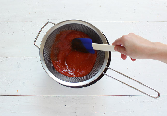 Easy Healthy Homemade Ketchup recipe