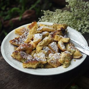 Austrian Kaiserschmarrn with Elderflowers