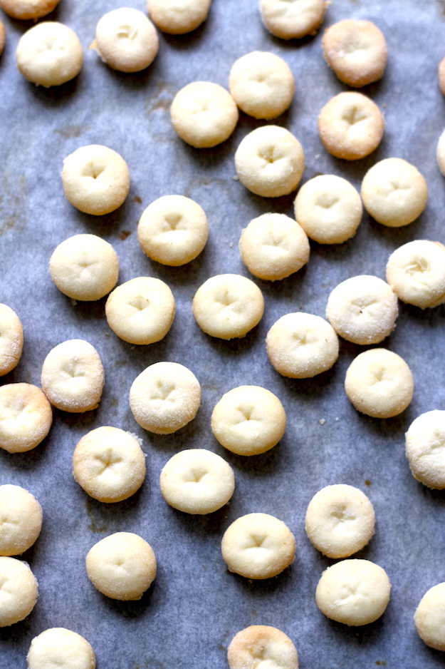 Homemade Oyster Crackers