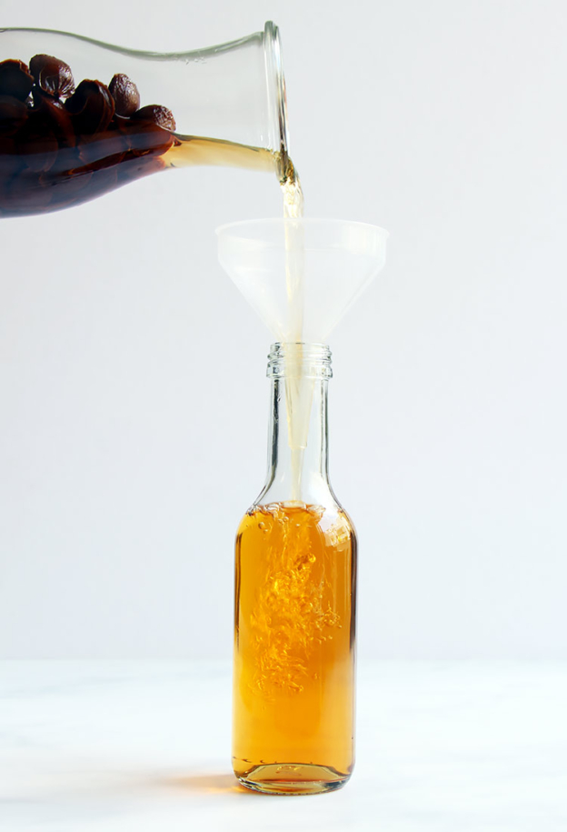 Homemade Amaretto Liqueur from Apricot Pits » Little Vienna