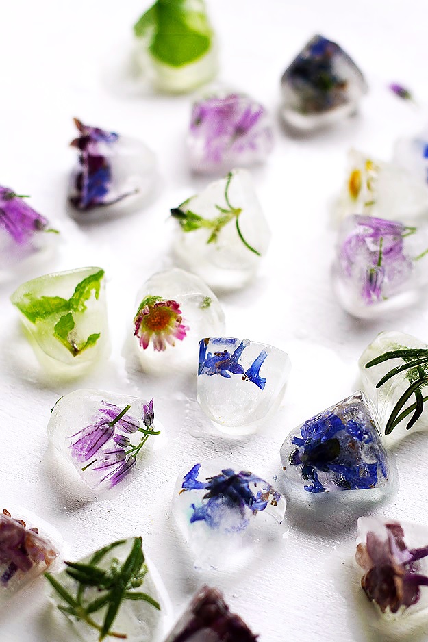 How to make flower ice cubes