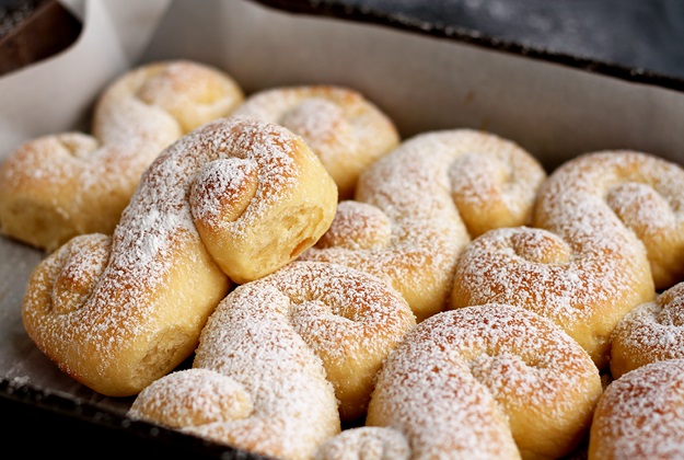 Ladder to Heaven - Himmelsleiter sweet yeast dough