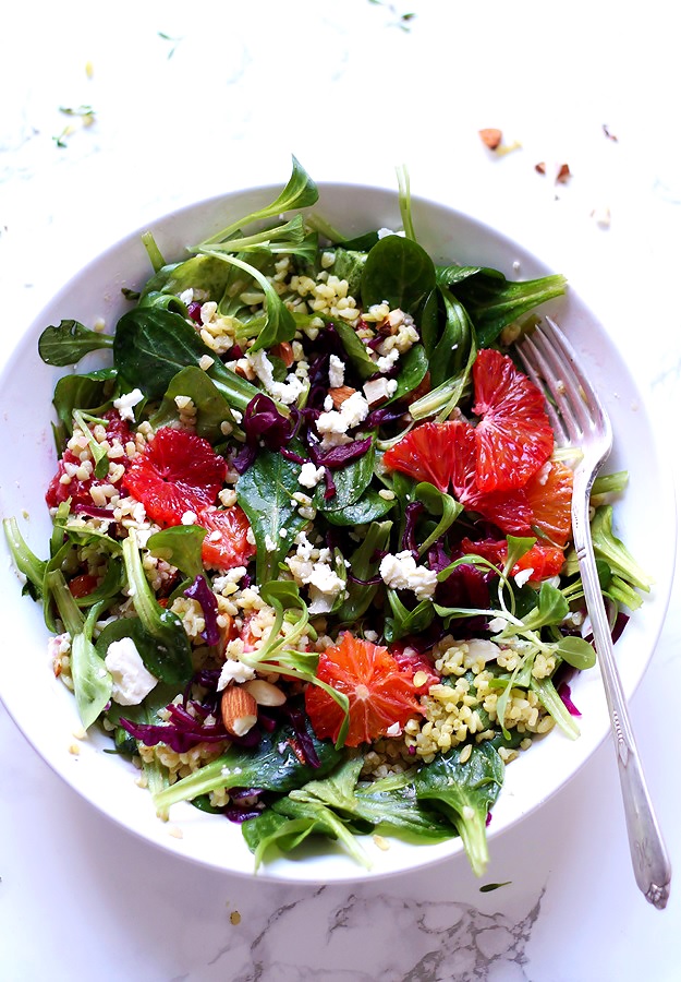 Lamb's lettuce with grains and oranges recipe