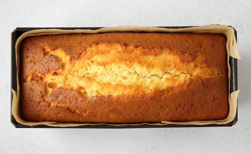 baked lemon loaf cake in tin