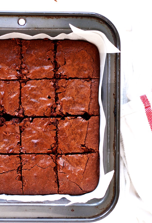 Moist fudgy chewy brownies recipe