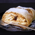 Original Viennese Apple Strudel (Apfelstrudel)