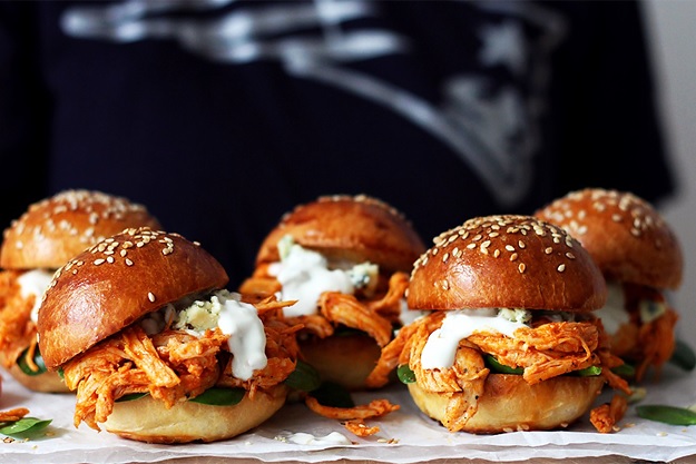 Pulled Buffalo Chicken Sliders Recipe