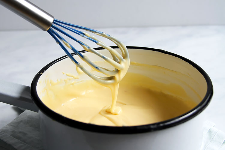 Quick cheese sauce for mac and cheese