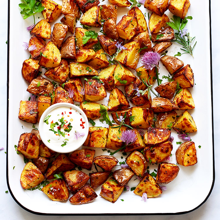 Oven Roasted Red Potatoes {4 Ingredients!} +VIDEO