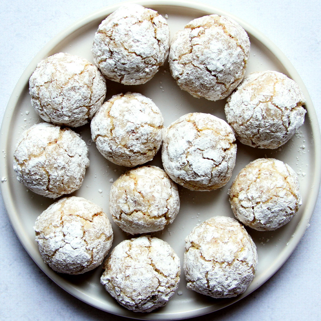 Lemon Amaretti on a plate