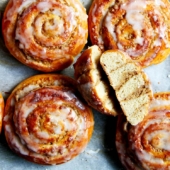 Walnut Cinnamon Buns – with Video