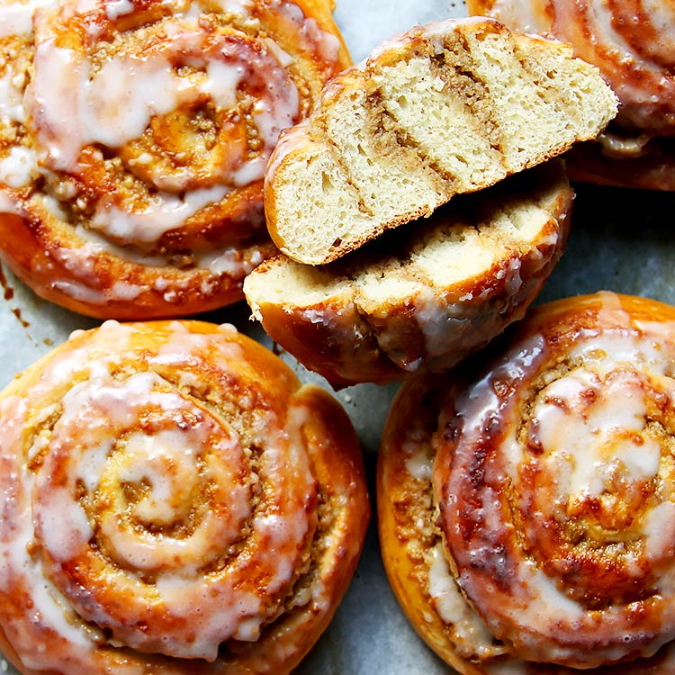 Walnut Cinnamon Buns – with Video