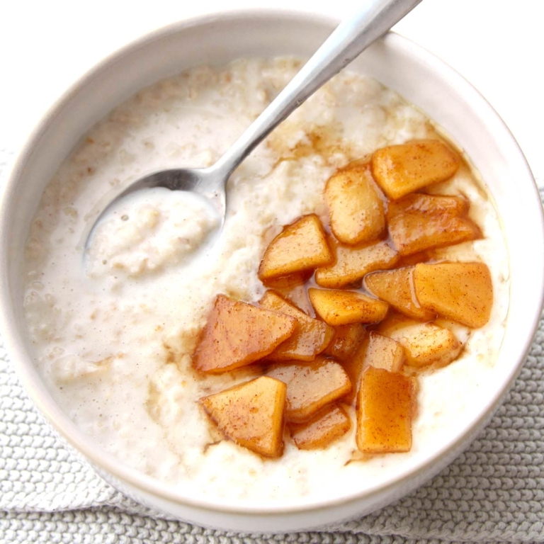 apple cinnamon oatmeal