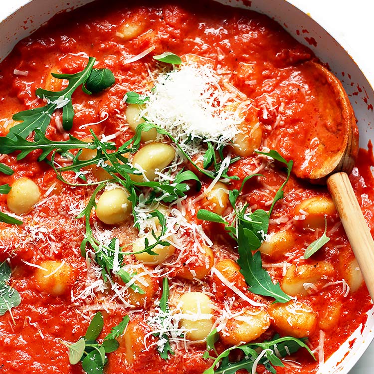 Quick Gnocchi with Tomato Sauce (10 minutes)