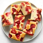 strawberry sheet cake fluffy