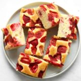 strawberry sheet cake fluffy