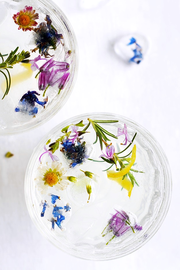 Rosemary Gin Fizz recipe