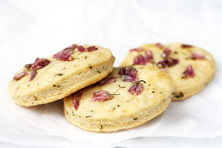 Savory herb cookies with chive recipe