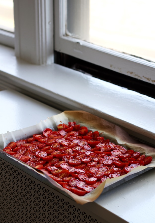 Semi dried tomatoes in the oven