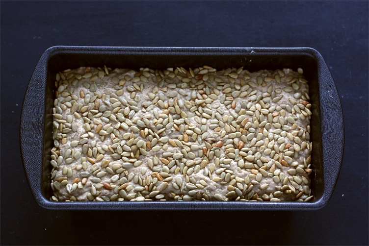 Sunflower bread (no knead) recipe