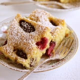 Super Moist Berry Cake Recipe