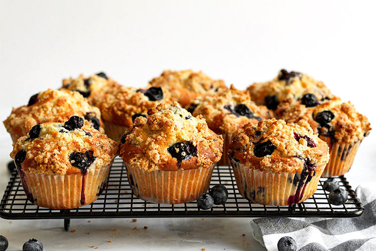 blueberry muffins with high top