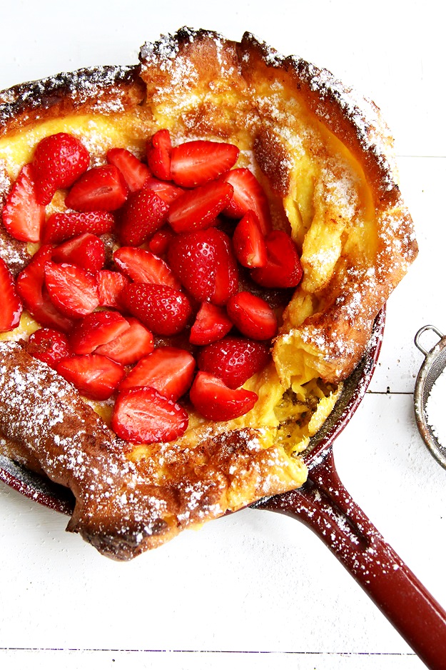 The perfect fluffy Dutch Baby with Strawberries - Recipe