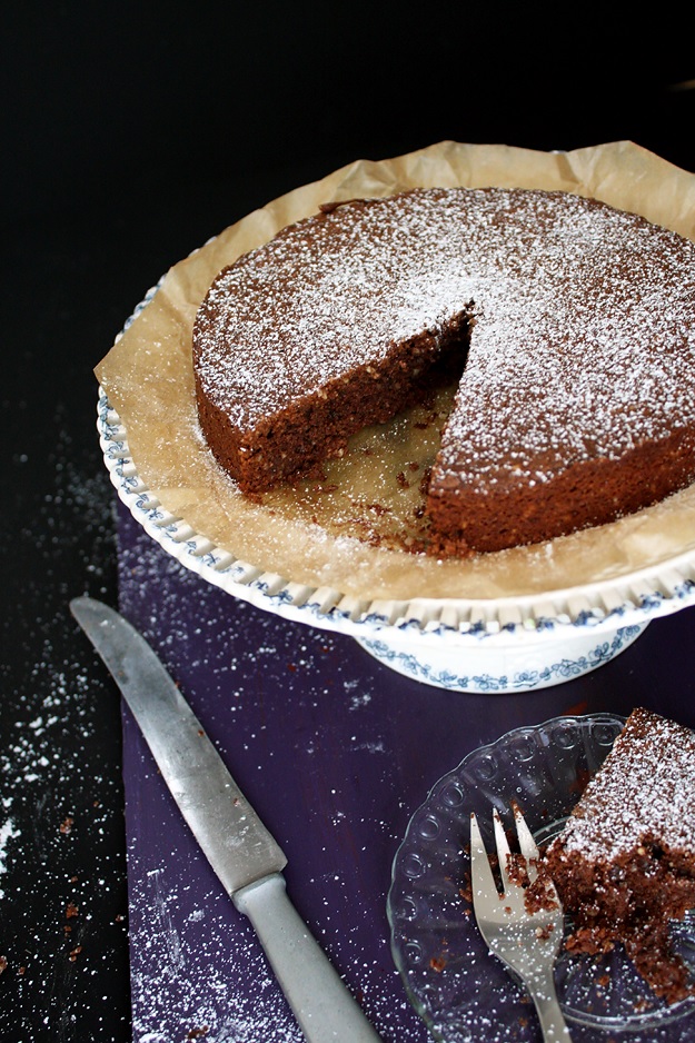 torta caprese - chocolate cake without flour