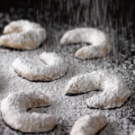 Austrian Vanilla Crescents (Vanillekipferl)